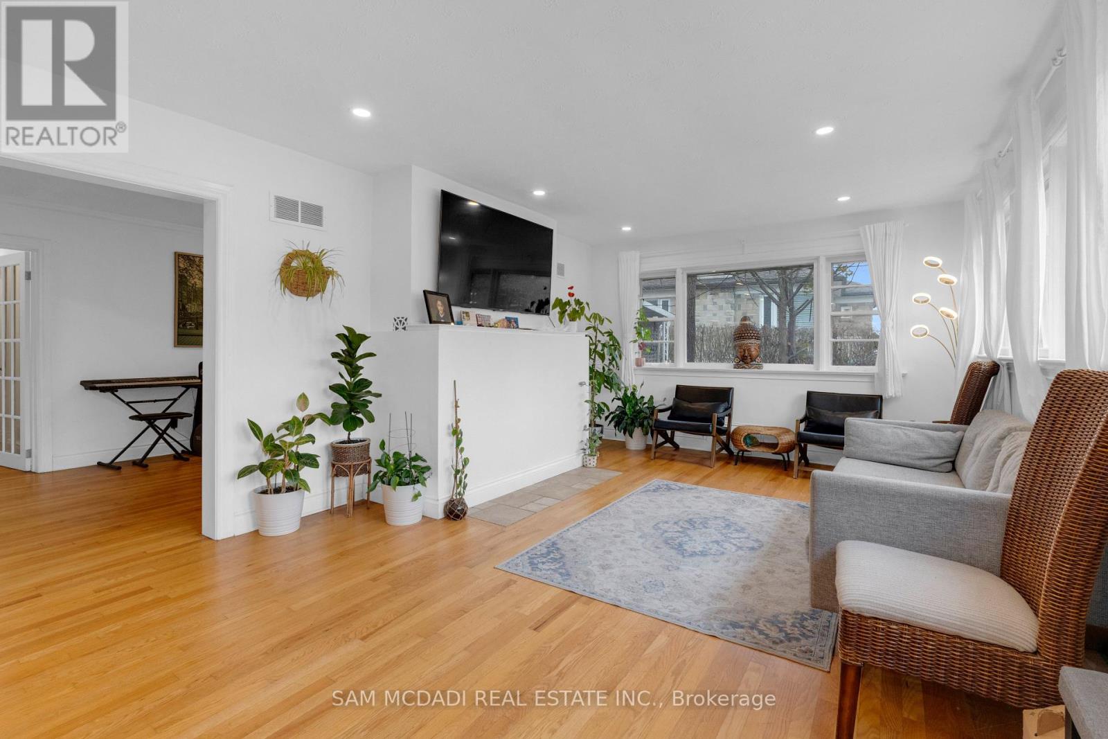 1235 OLD RIVER ROAD - Photo 5 of 30, Mississauga (Mineola), Ontario