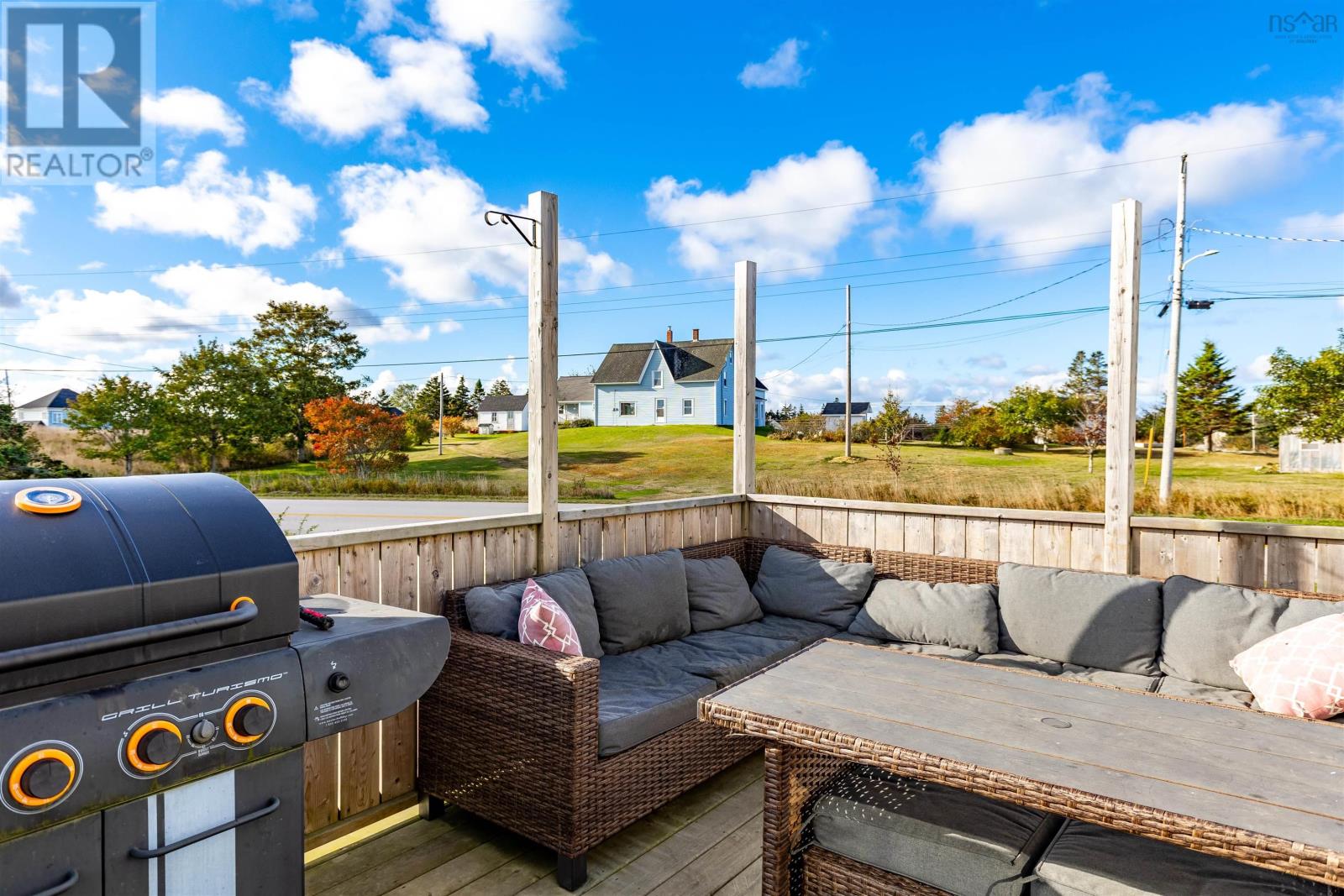 Property 21 of 28 of 41 School Street