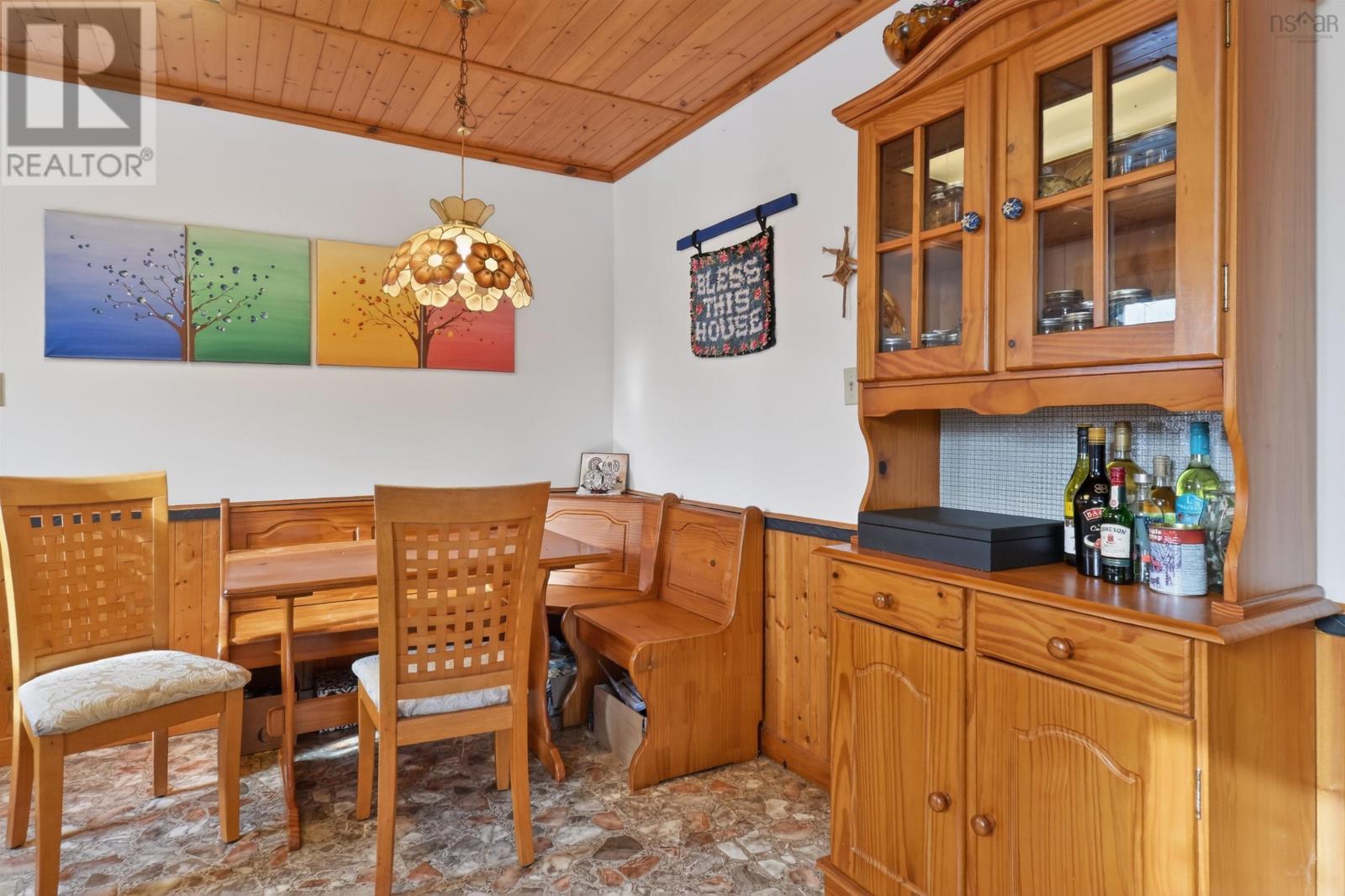 Property 15 of 43 of 5381 Highway 19