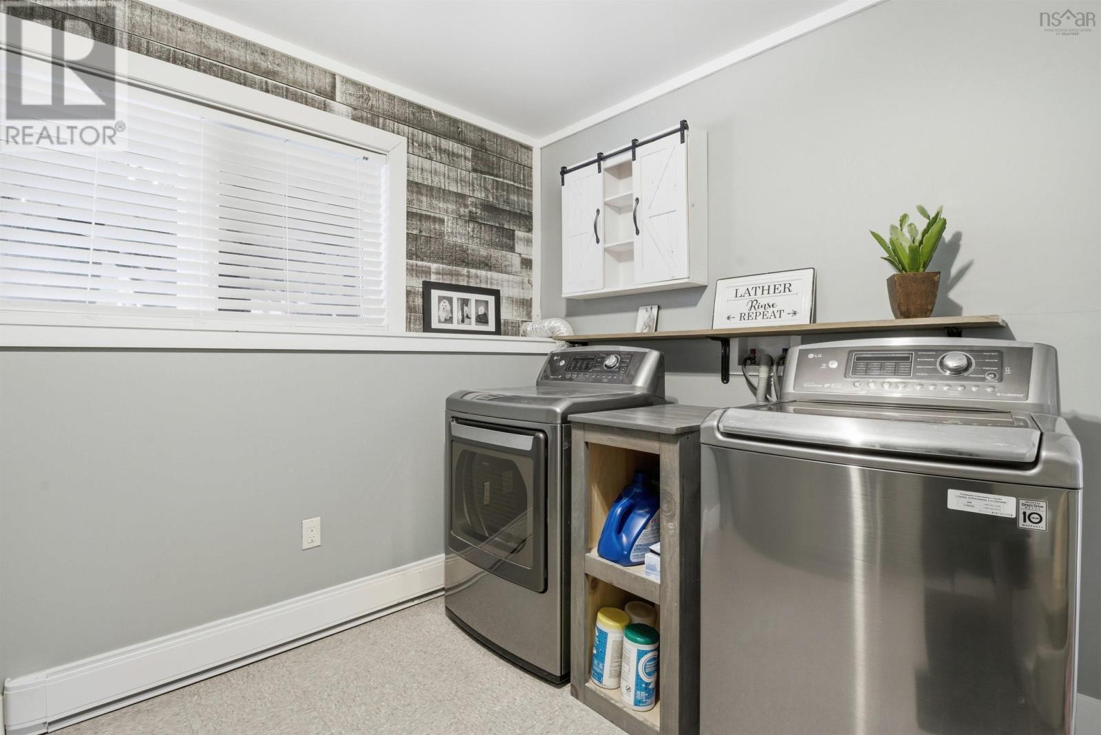 Property 31 of 49 of 39 Ridge Avenue