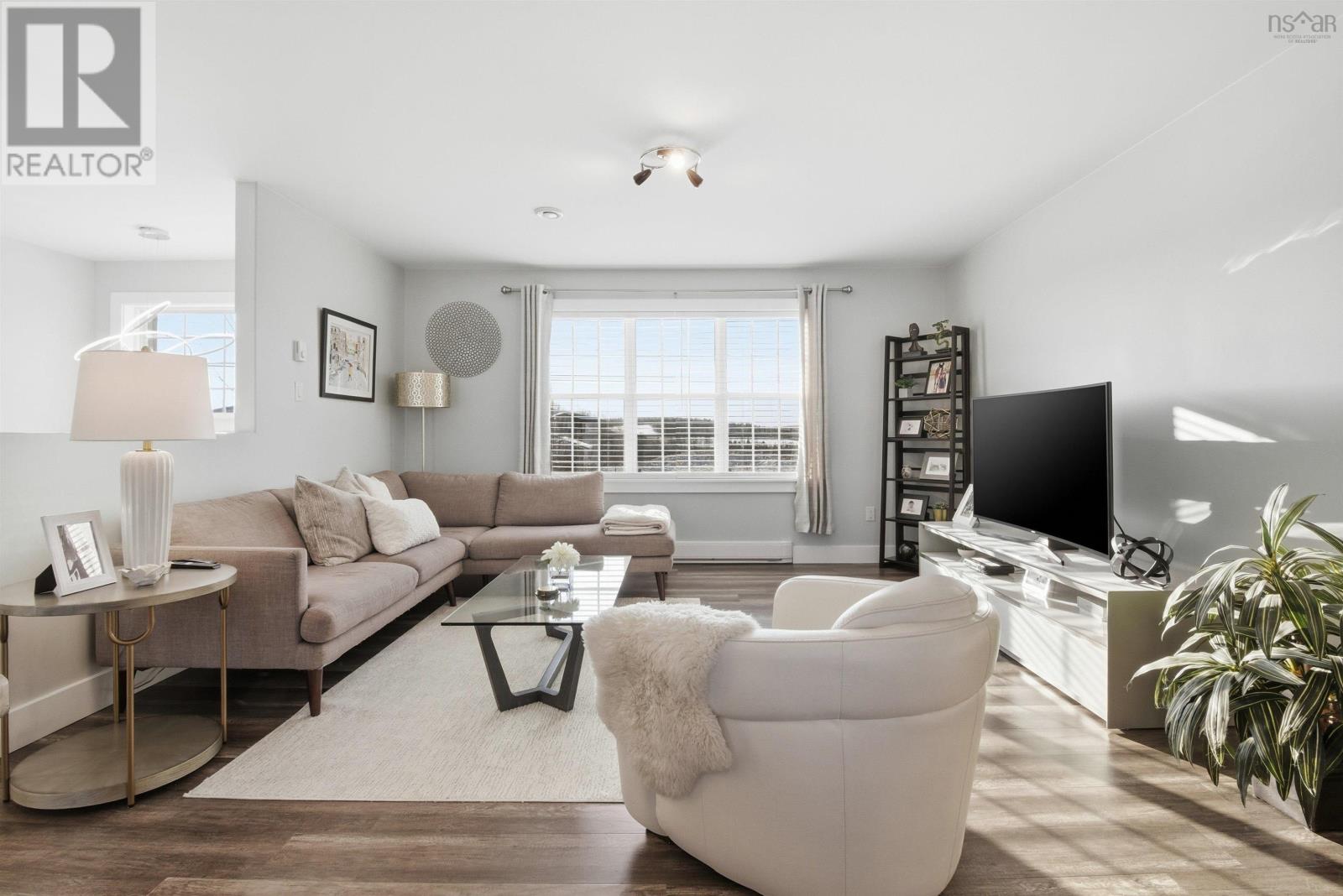 Property 9 of 49 of 39 Ridge Avenue