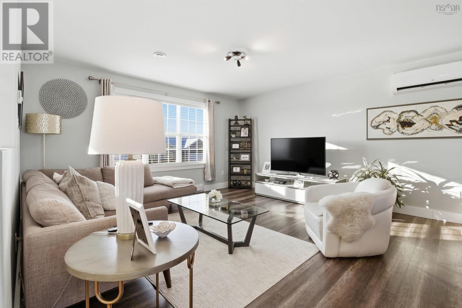 Property 6 of 49 of 39 Ridge Avenue