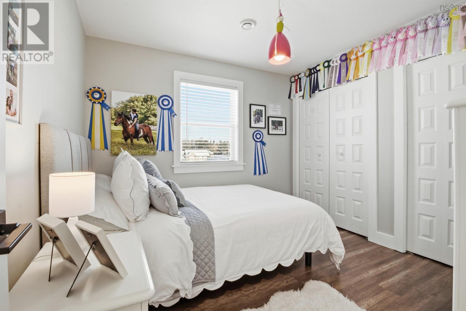 Property 24 of 49 of 39 Ridge Avenue