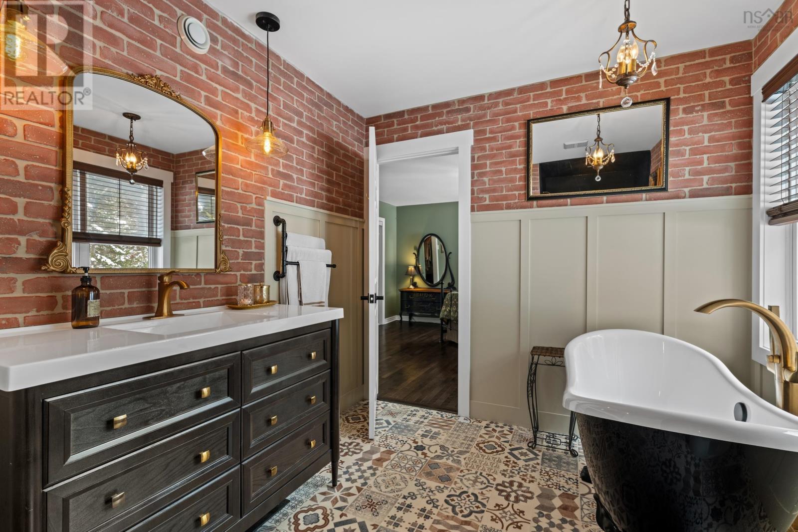 Property 22 of 50 of 24 Alben Lane