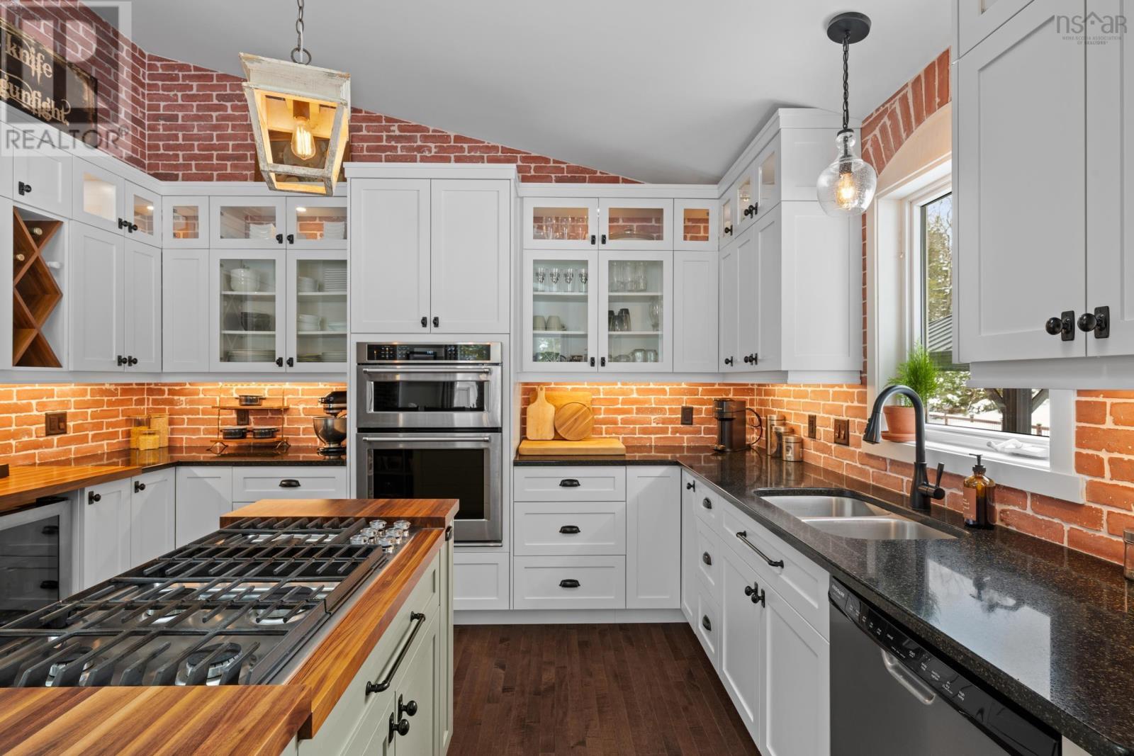 Property 17 of 50 of 24 Alben Lane