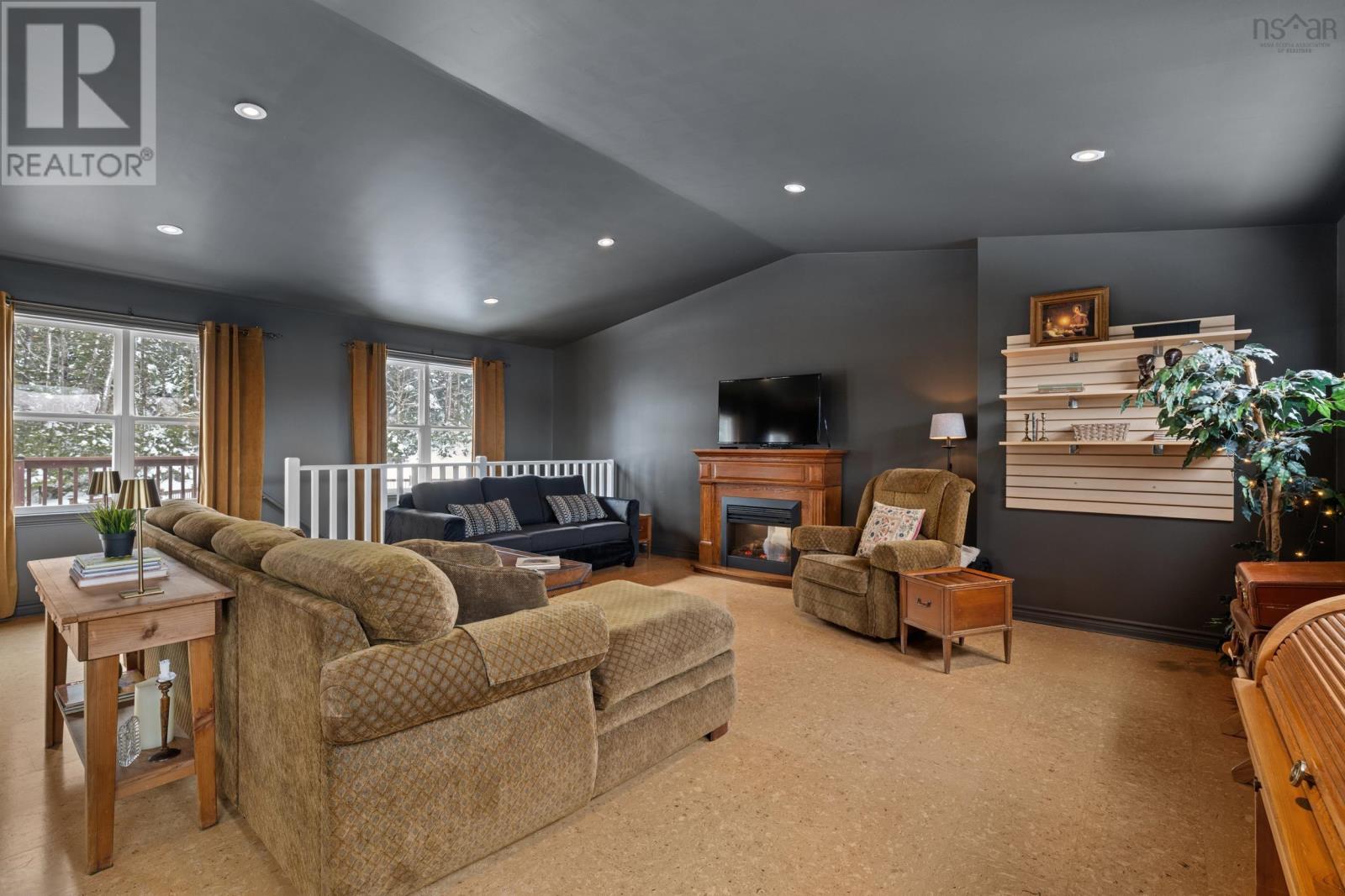 Property 38 of 50 of 24 Alben Lane