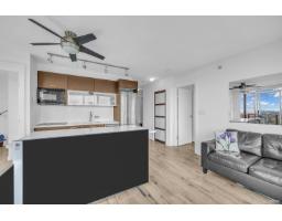 2404 10777 University Drive, Surrey, BC V3T0E6 Photo 15