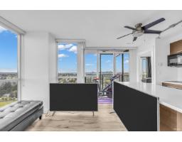 2404 10777 University Drive, Surrey, BC V3T0E6 Photo 9
