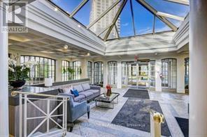 55 KINGSBRIDGE GARDEN Unit 1600 photo 2