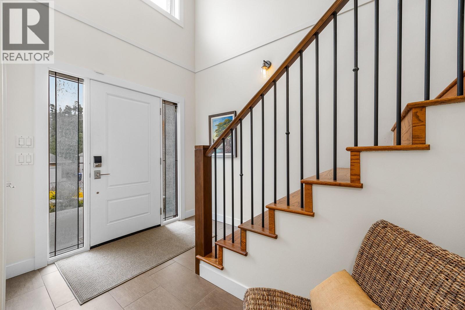 328 Woodpark Crescent, Kelowna