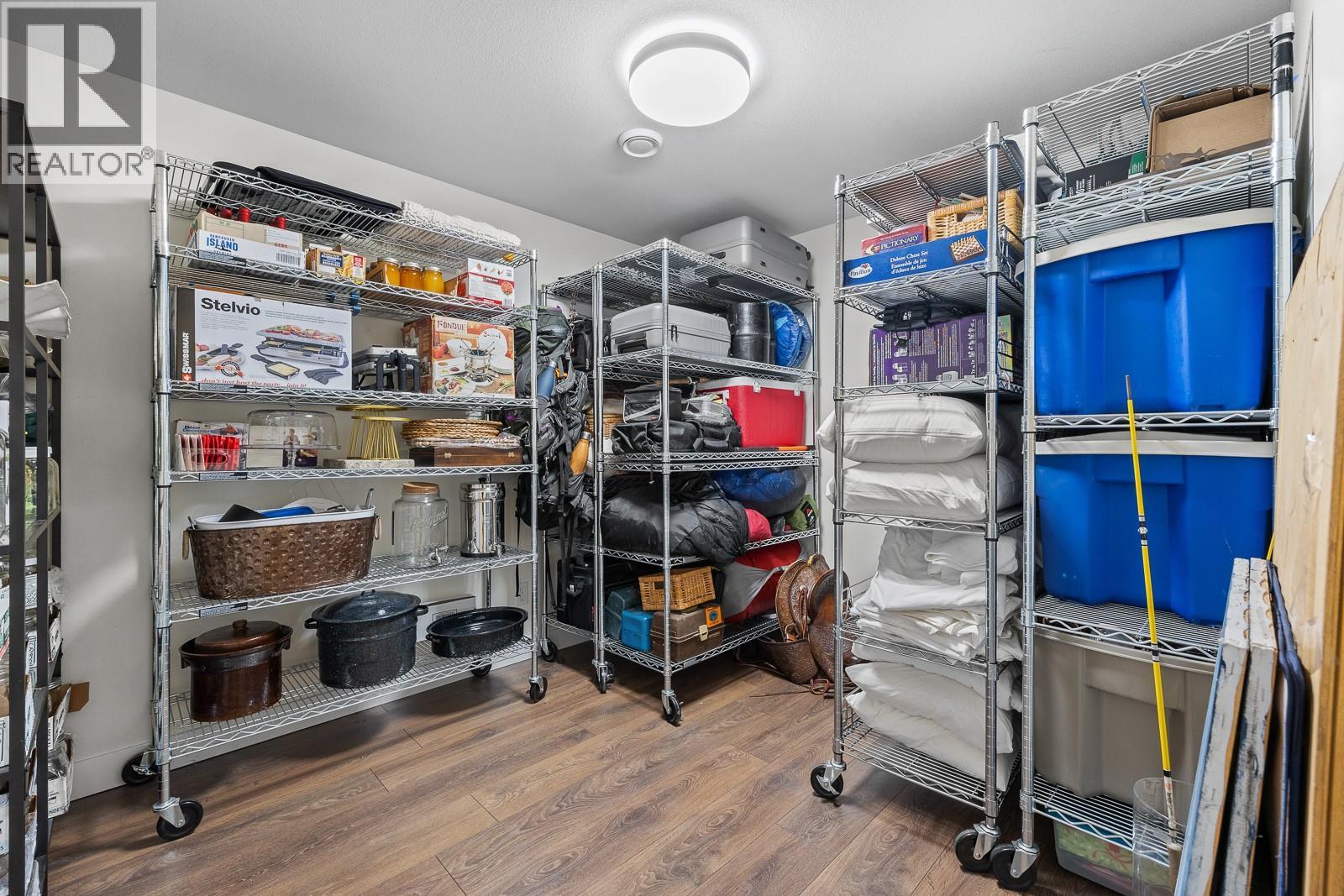 328 Woodpark Crescent, Kelowna