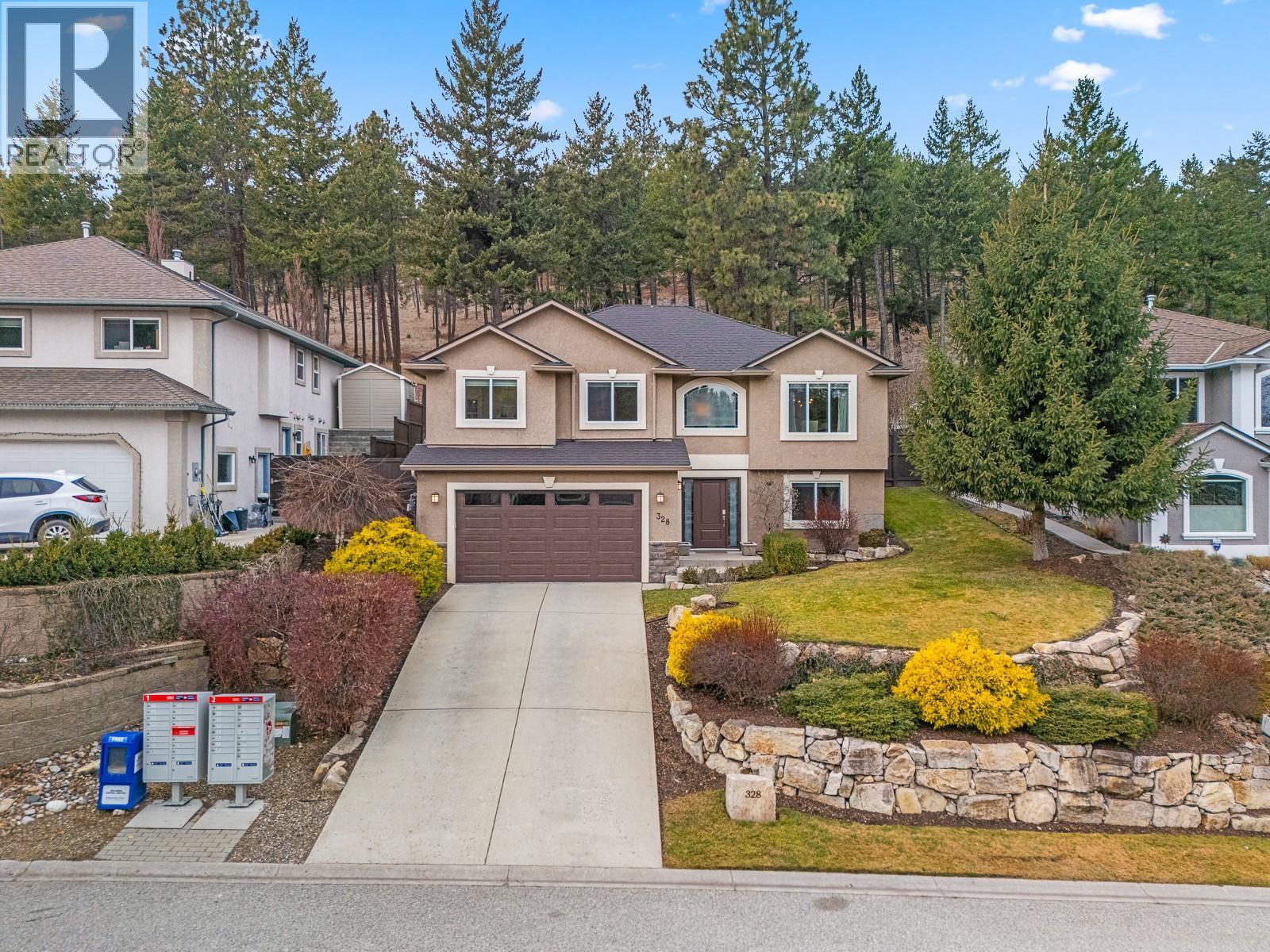 328 Woodpark Crescent, Kelowna