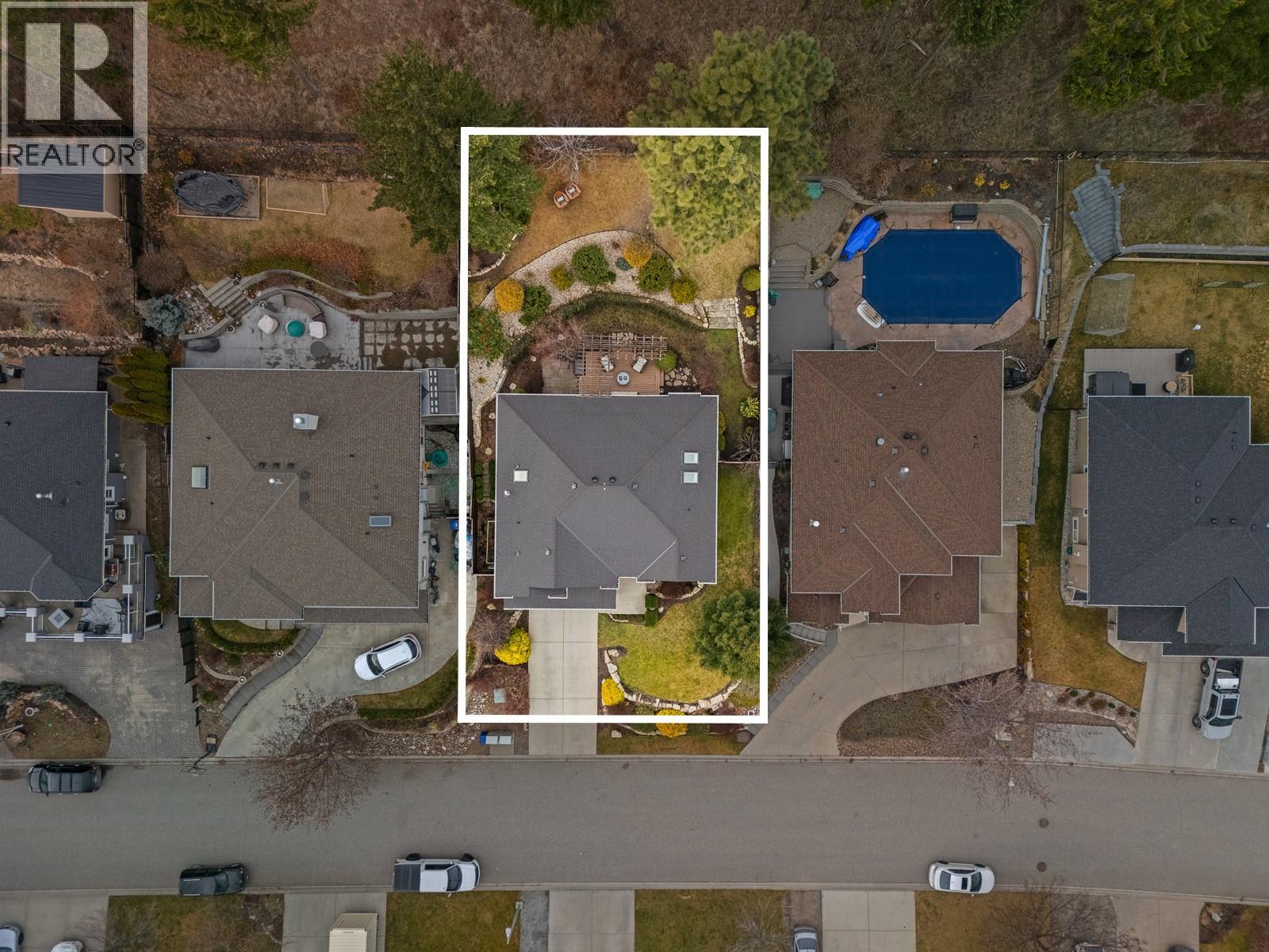 328 Woodpark Crescent, Kelowna