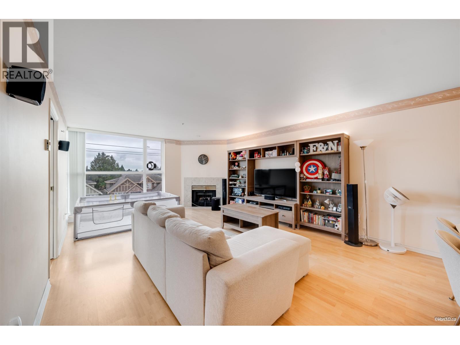 301 7700 GILBERT ROAD - Photo 3 of 27, Richmond, British Columbia