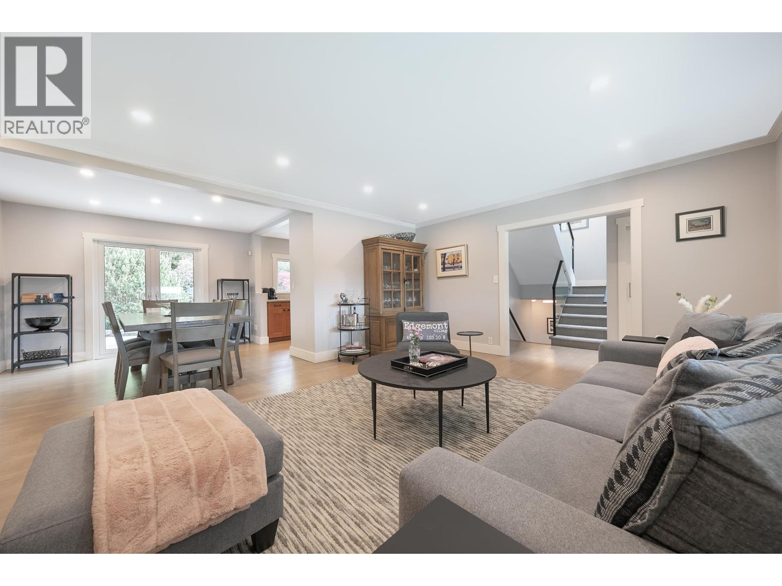 4106 CANTERBURY CRESCENT, North Vancouver