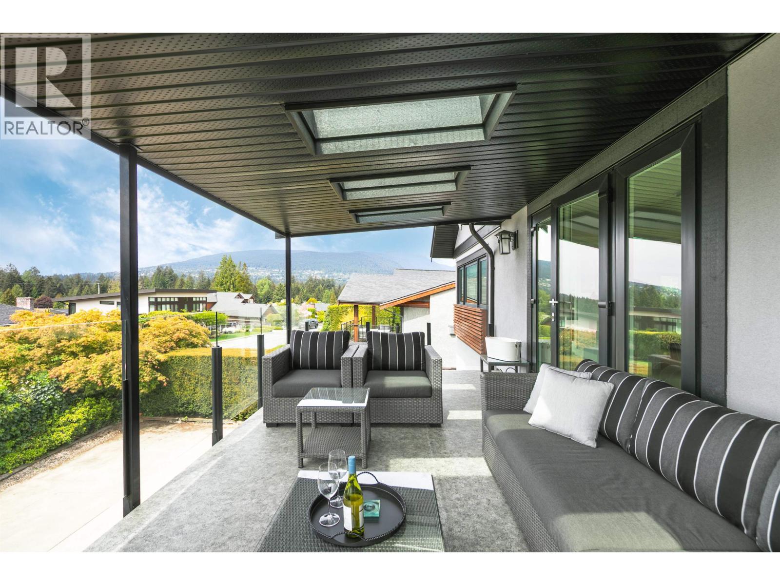 4106 CANTERBURY CRESCENT, North Vancouver