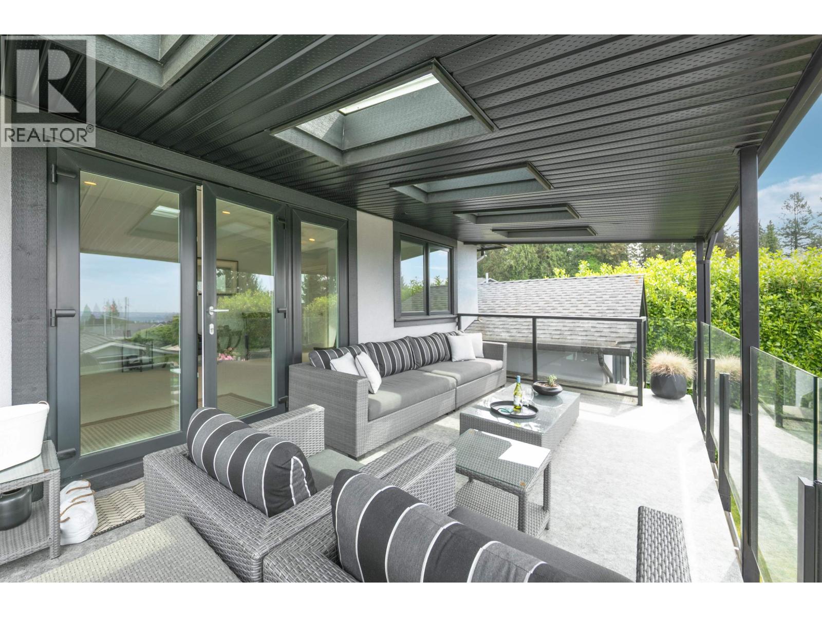 4106 CANTERBURY CRESCENT, North Vancouver