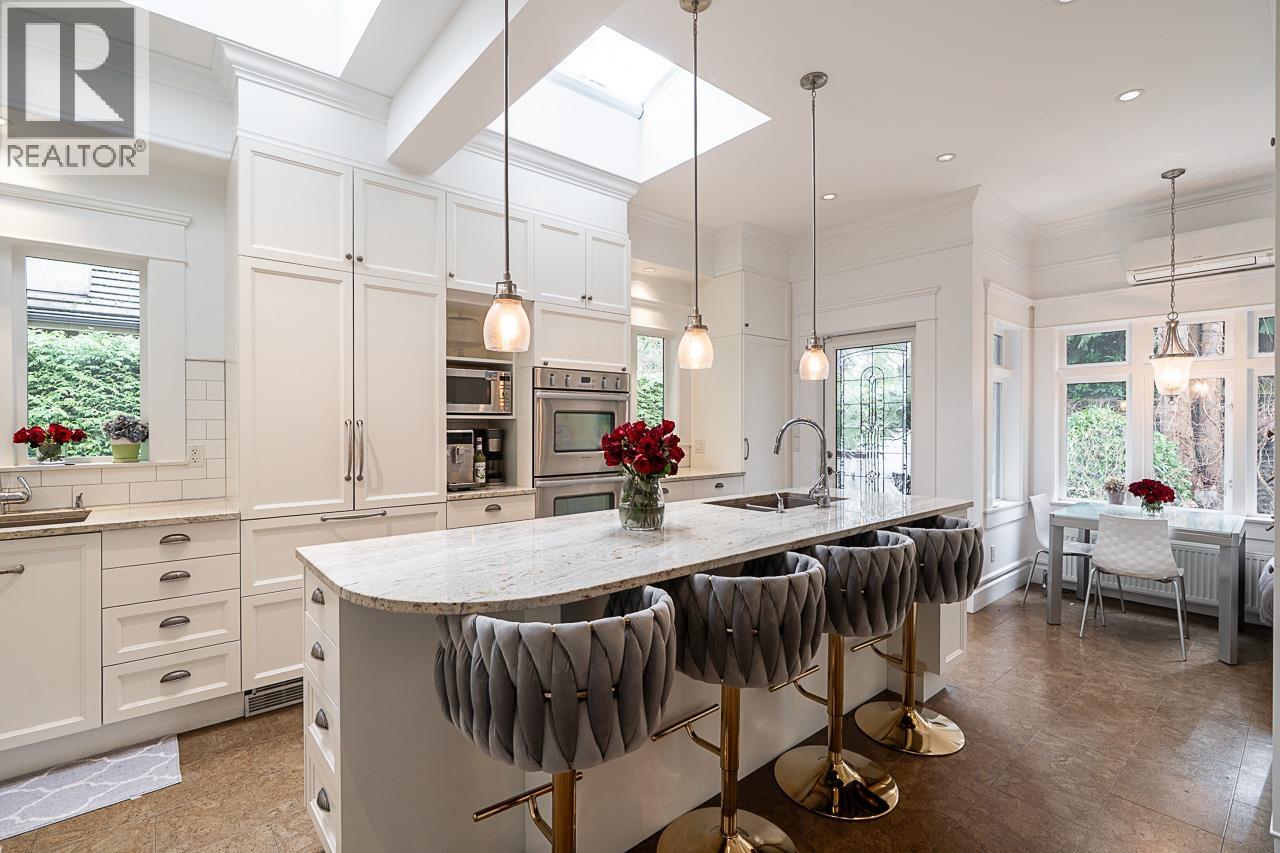 1 1055 WOLFE AVENUE, Vancouver