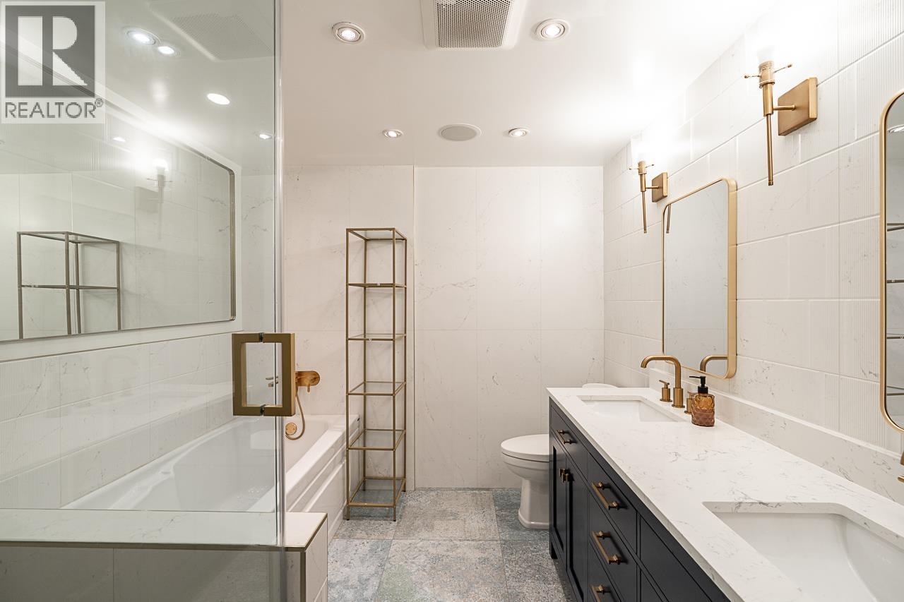 1 1055 WOLFE AVENUE, Vancouver