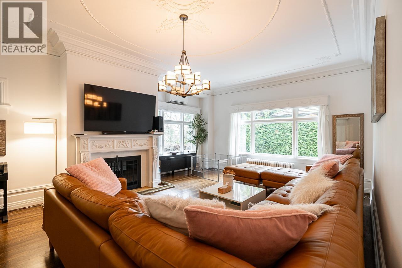 1 1055 WOLFE AVENUE, Vancouver