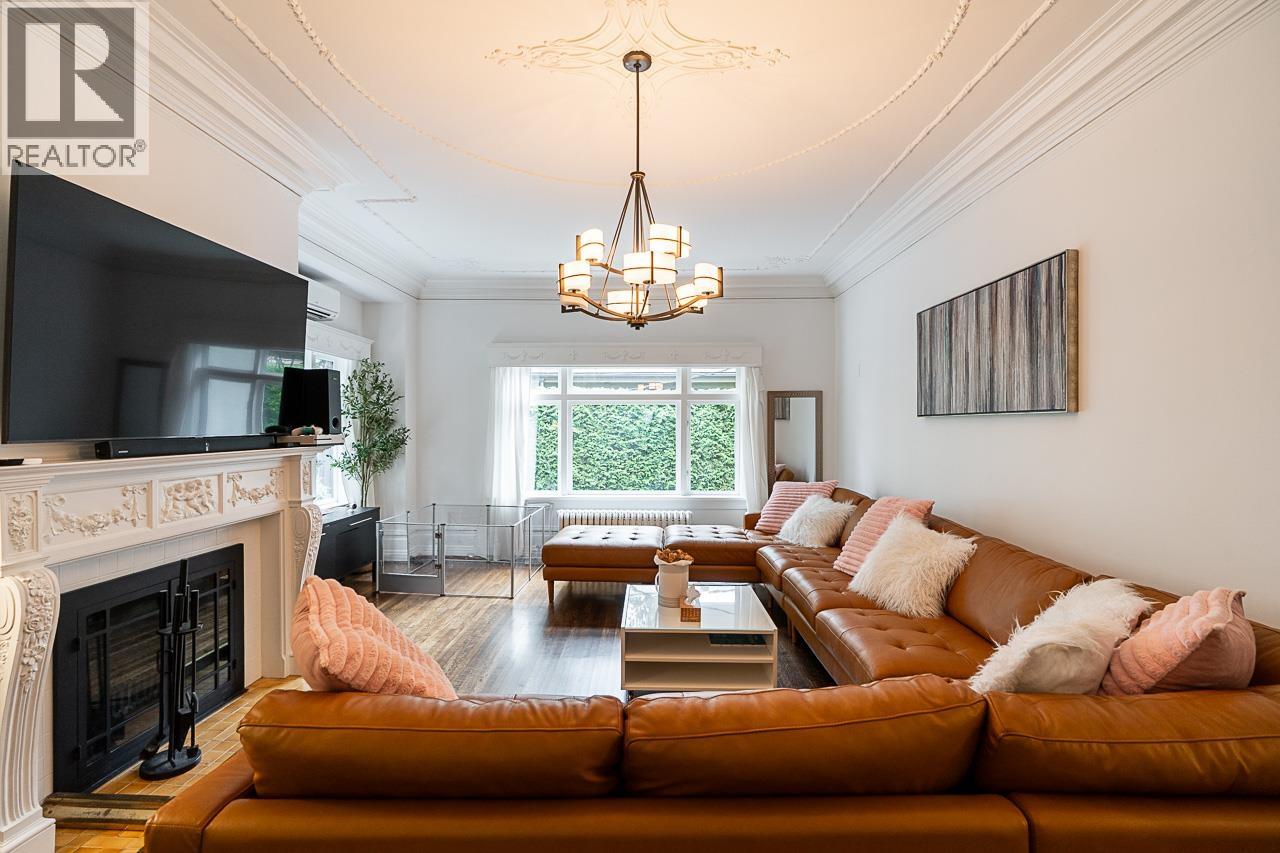 1 1055 WOLFE AVENUE, Vancouver