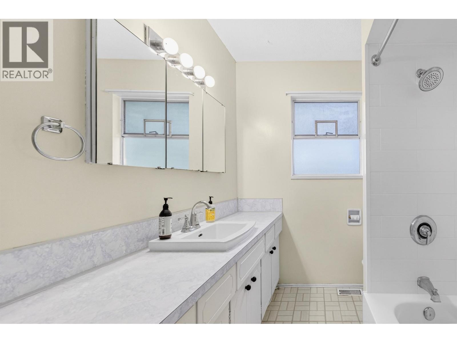 3362 VIEWMOUNT DRIVE, Port Moody