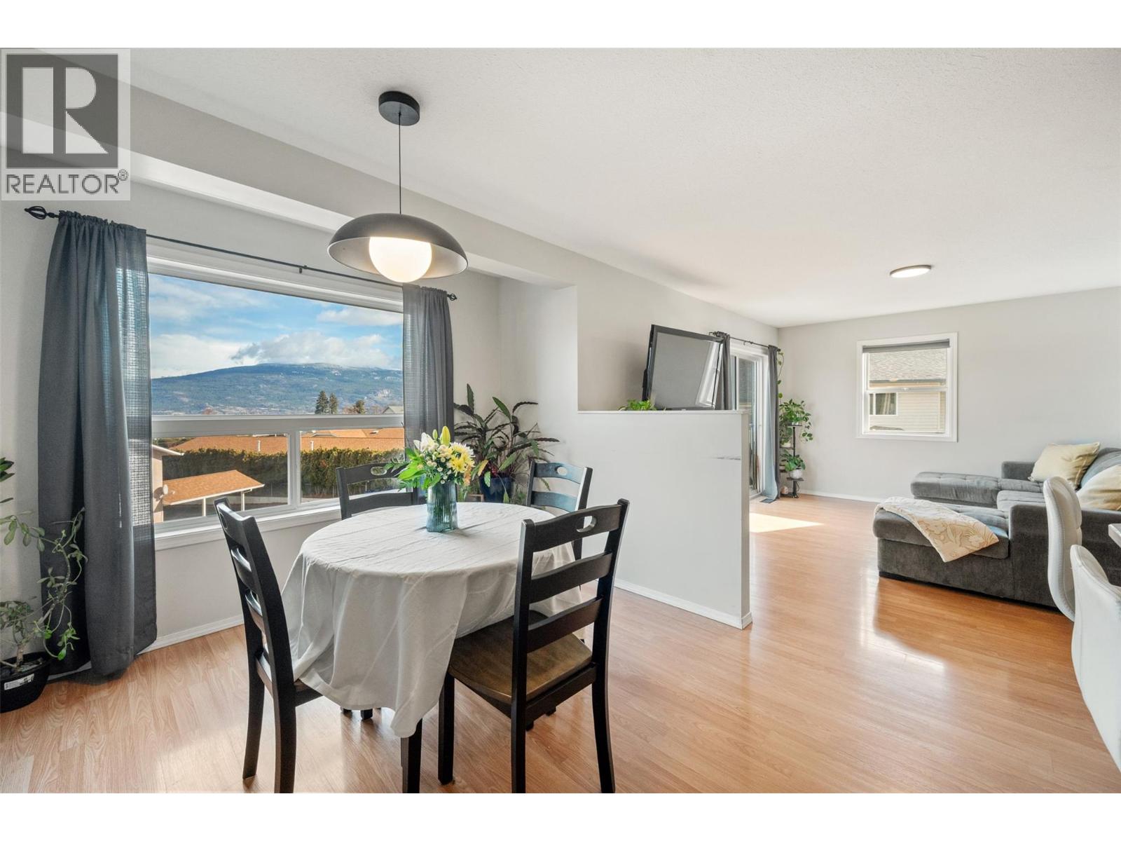 #26 7915 Hespeler Road - 17