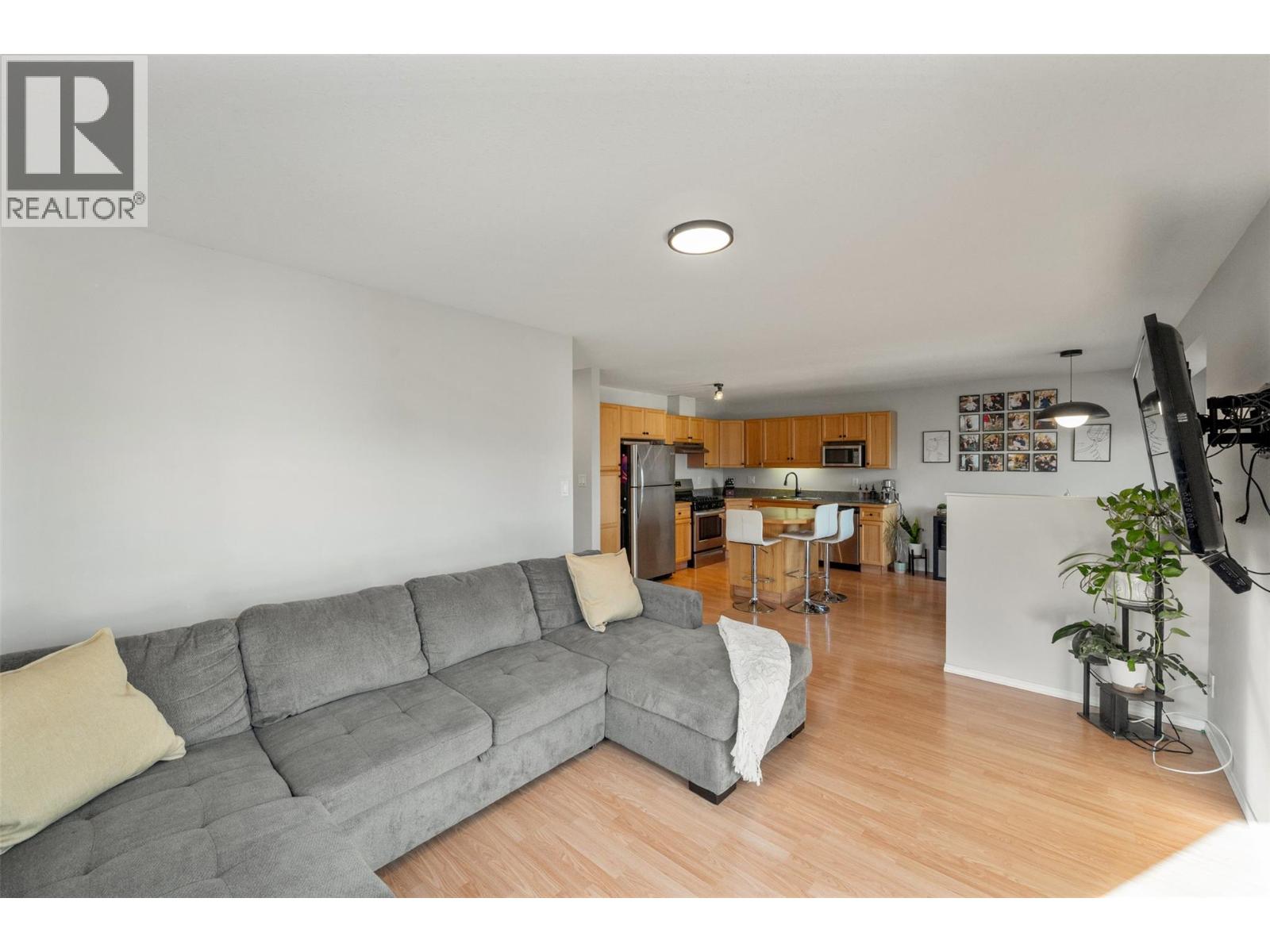 26 7915 Hespeler Road, Summerland