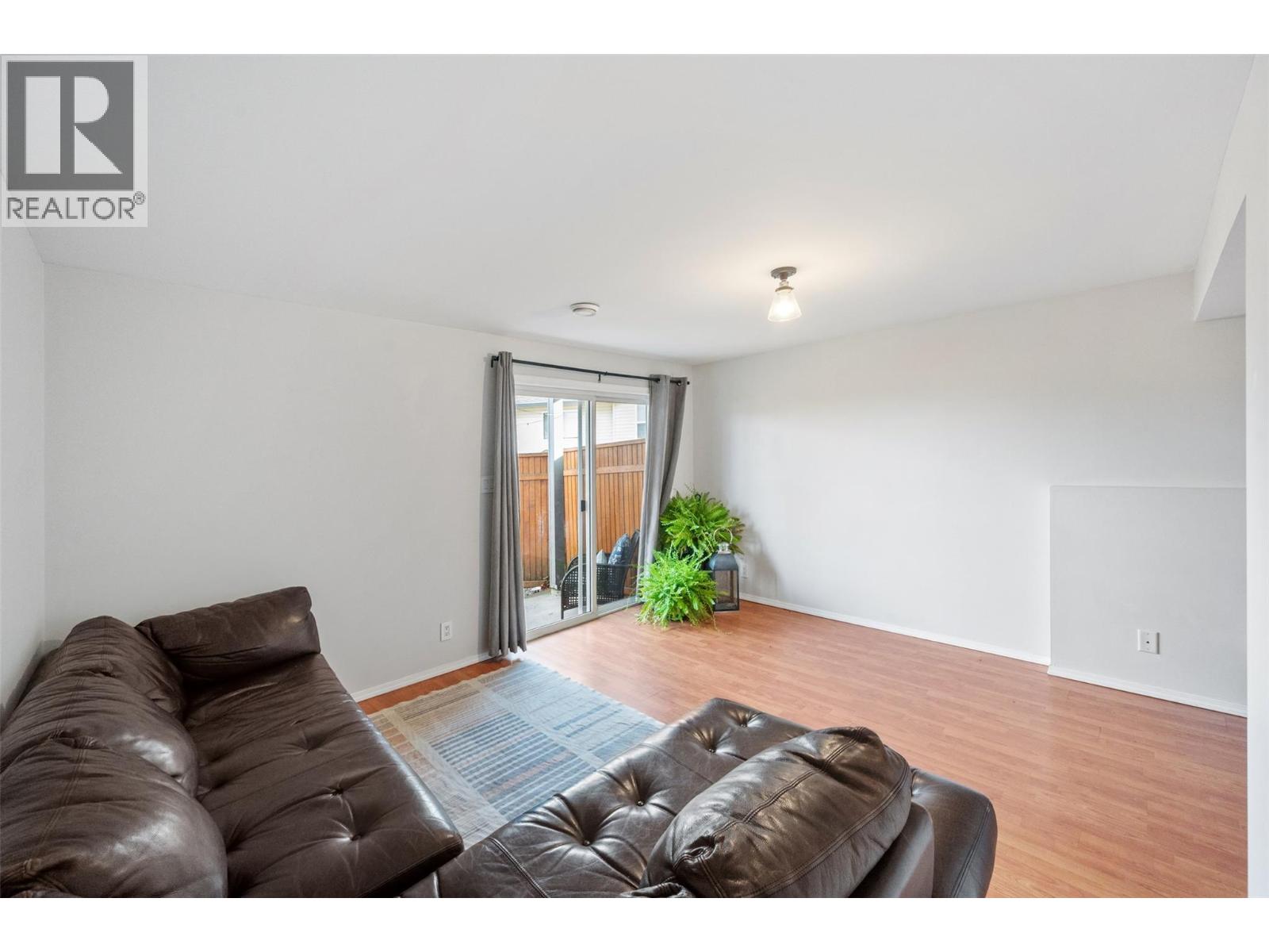 #26 7915 Hespeler Road - 31