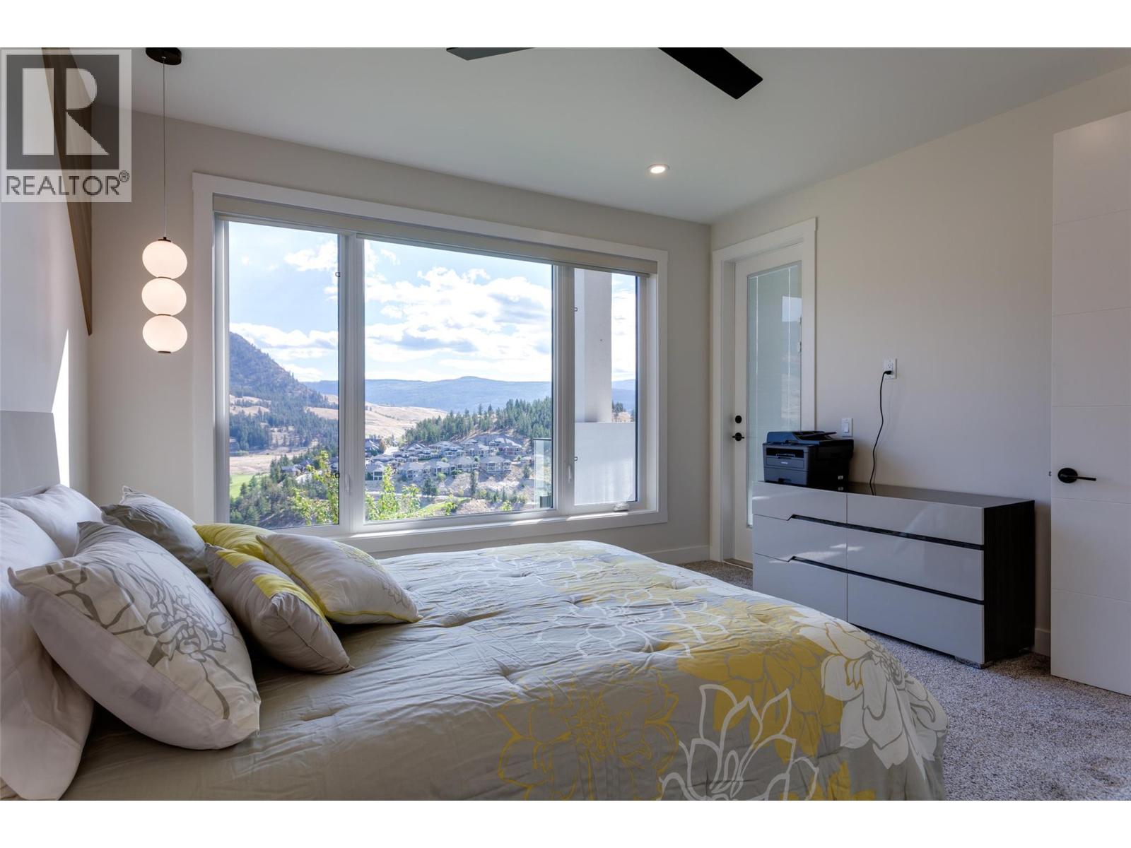  703 Carnoustie Drive, Kelowna