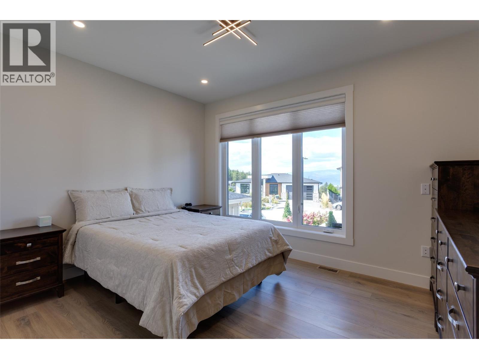 703 Carnoustie Drive - 43
