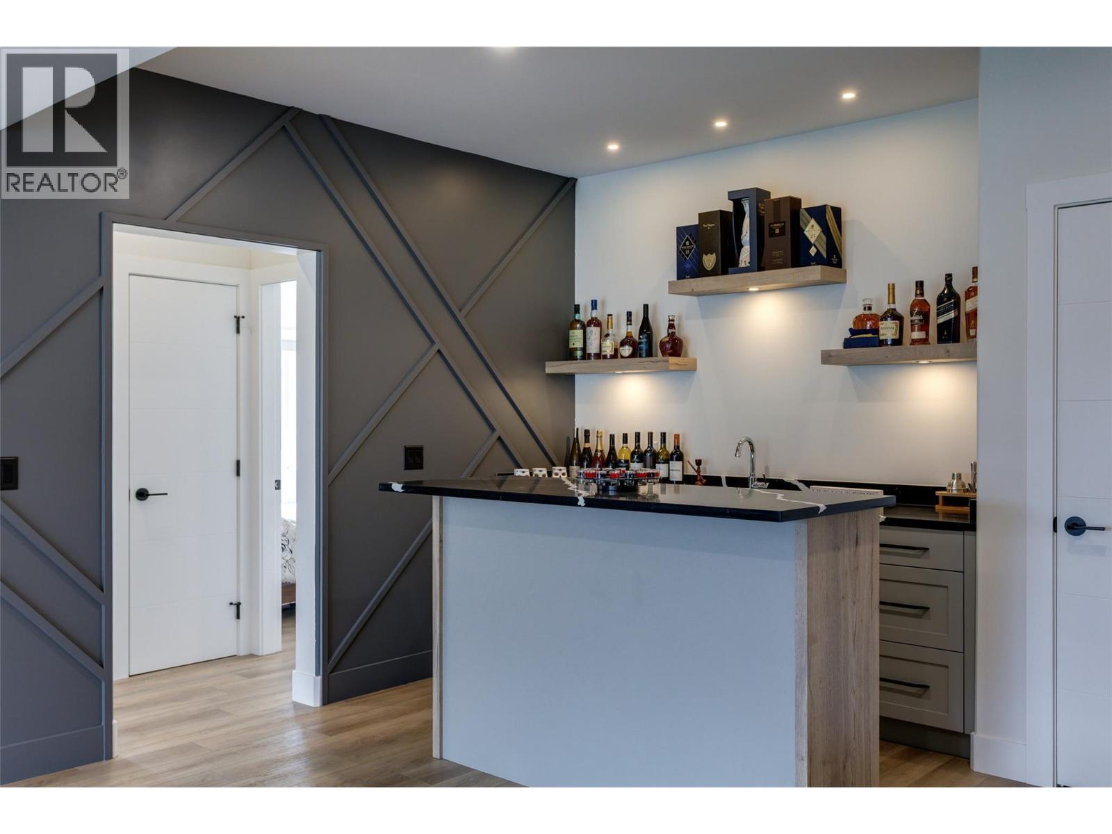  703 Carnoustie Drive, Kelowna