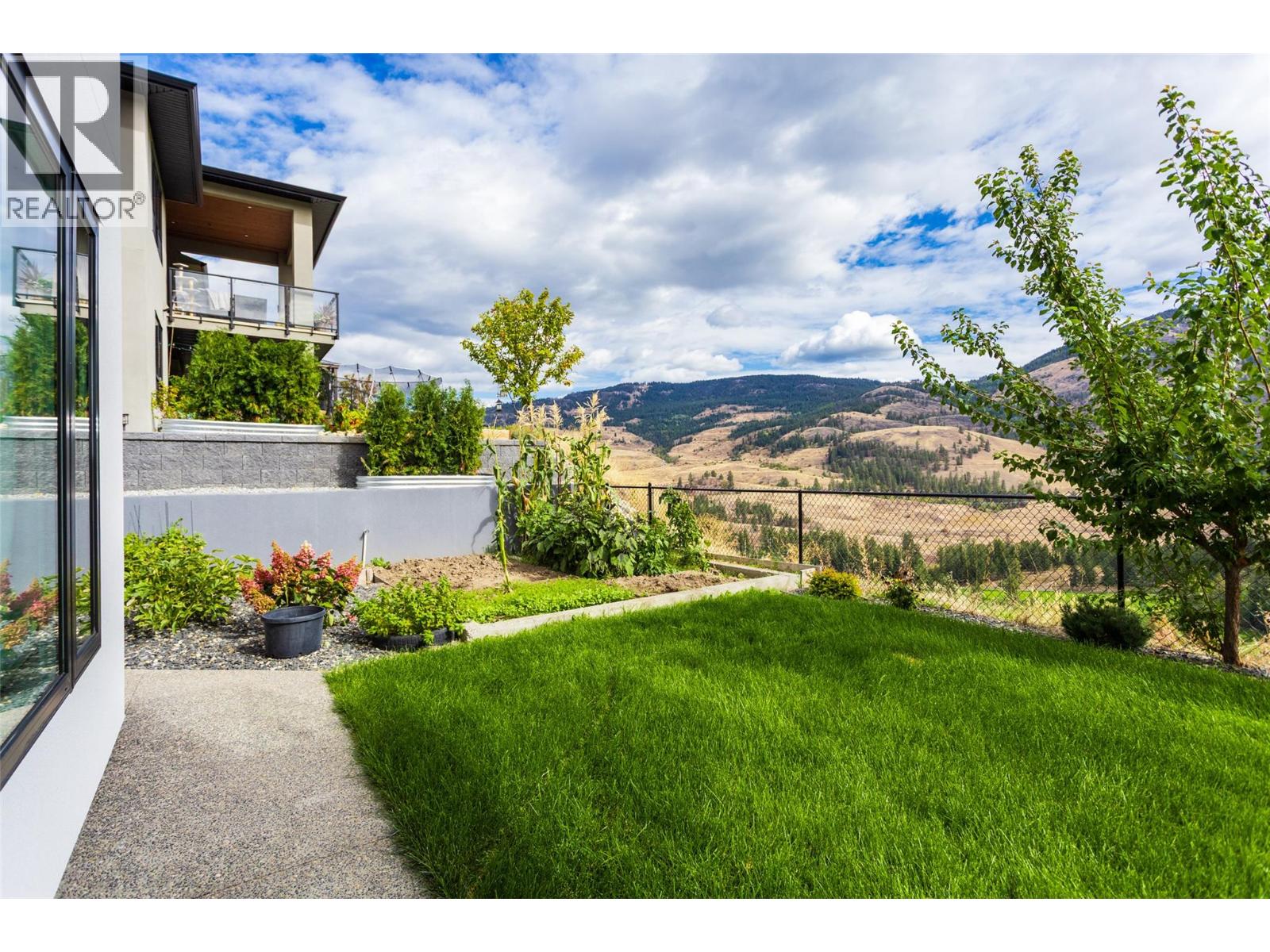  703 Carnoustie Drive, Kelowna