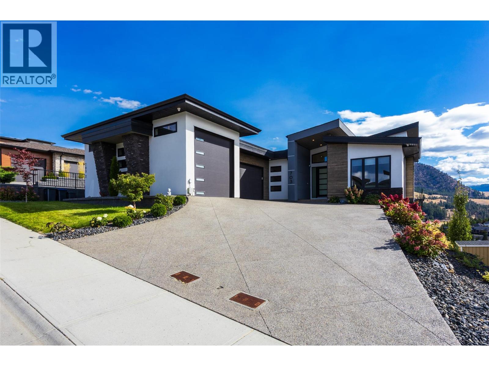  703 Carnoustie Drive, Kelowna