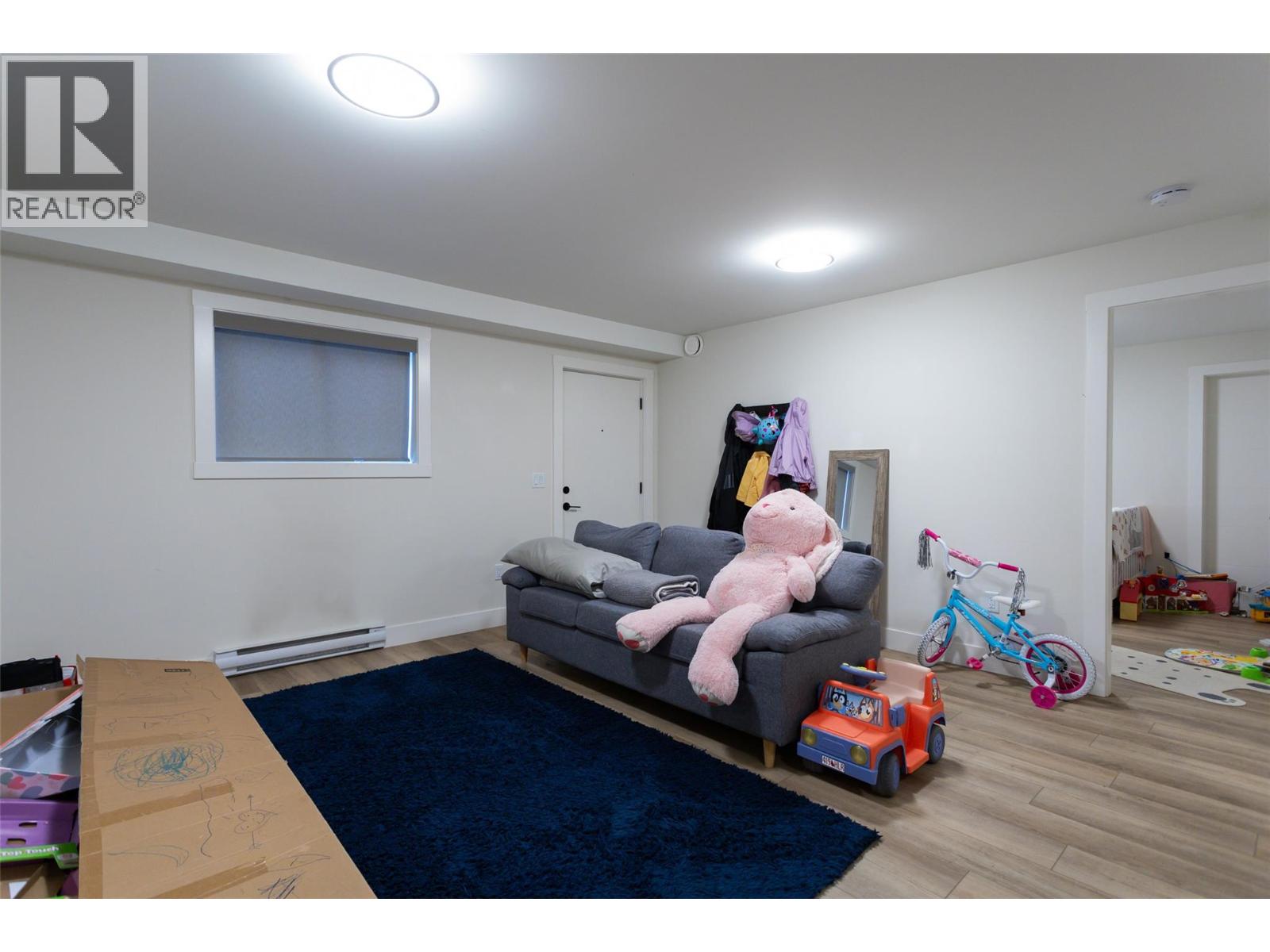  703 Carnoustie Drive, Kelowna