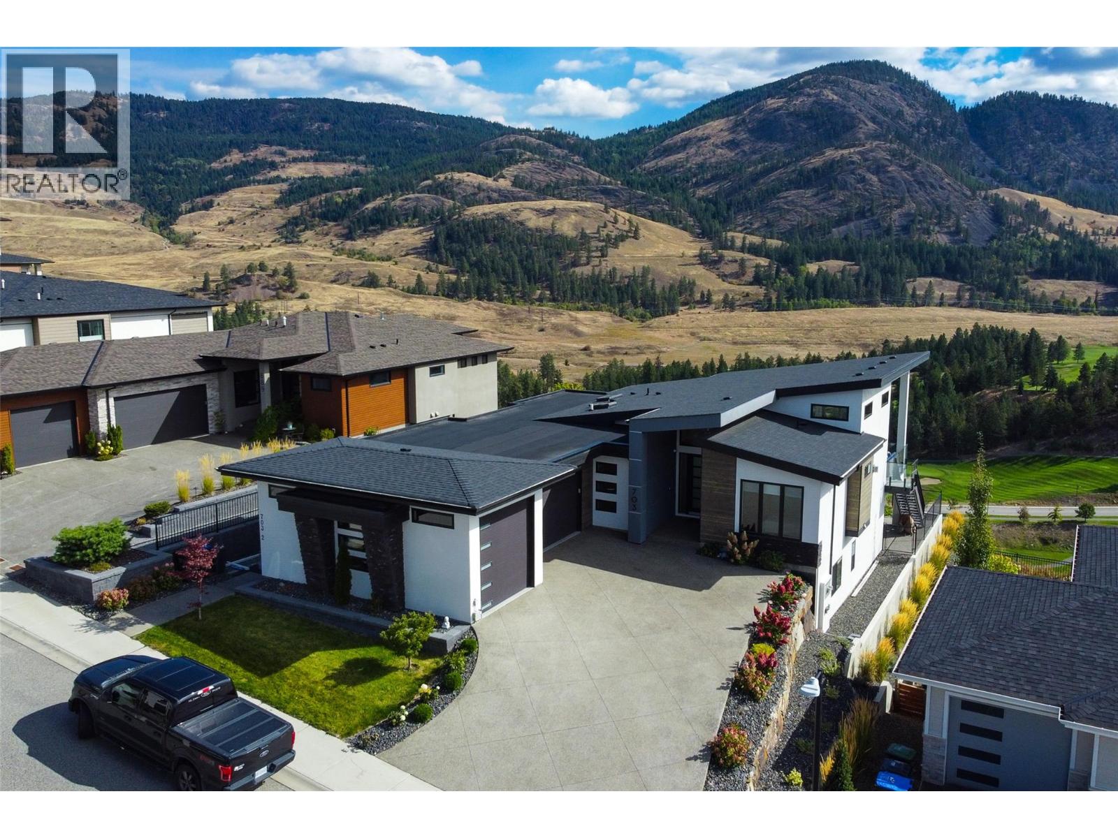  703 Carnoustie Drive, Kelowna