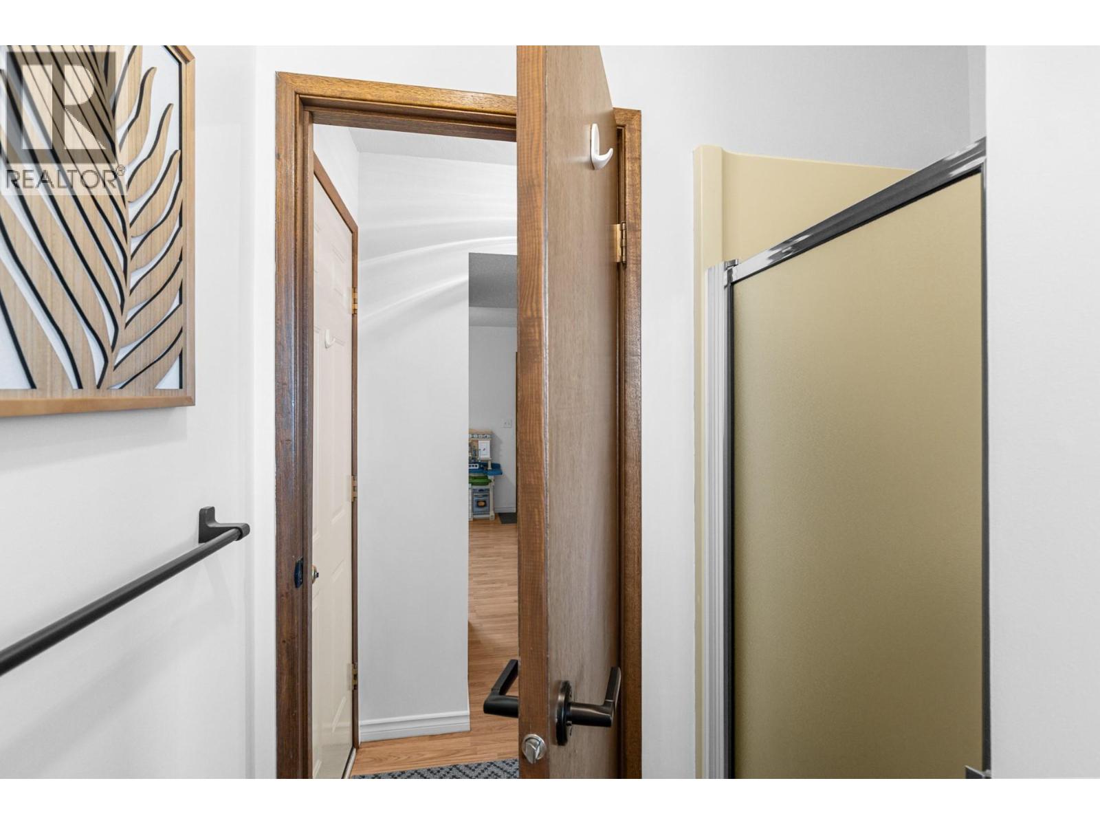  280 Kneller Road, Kelowna