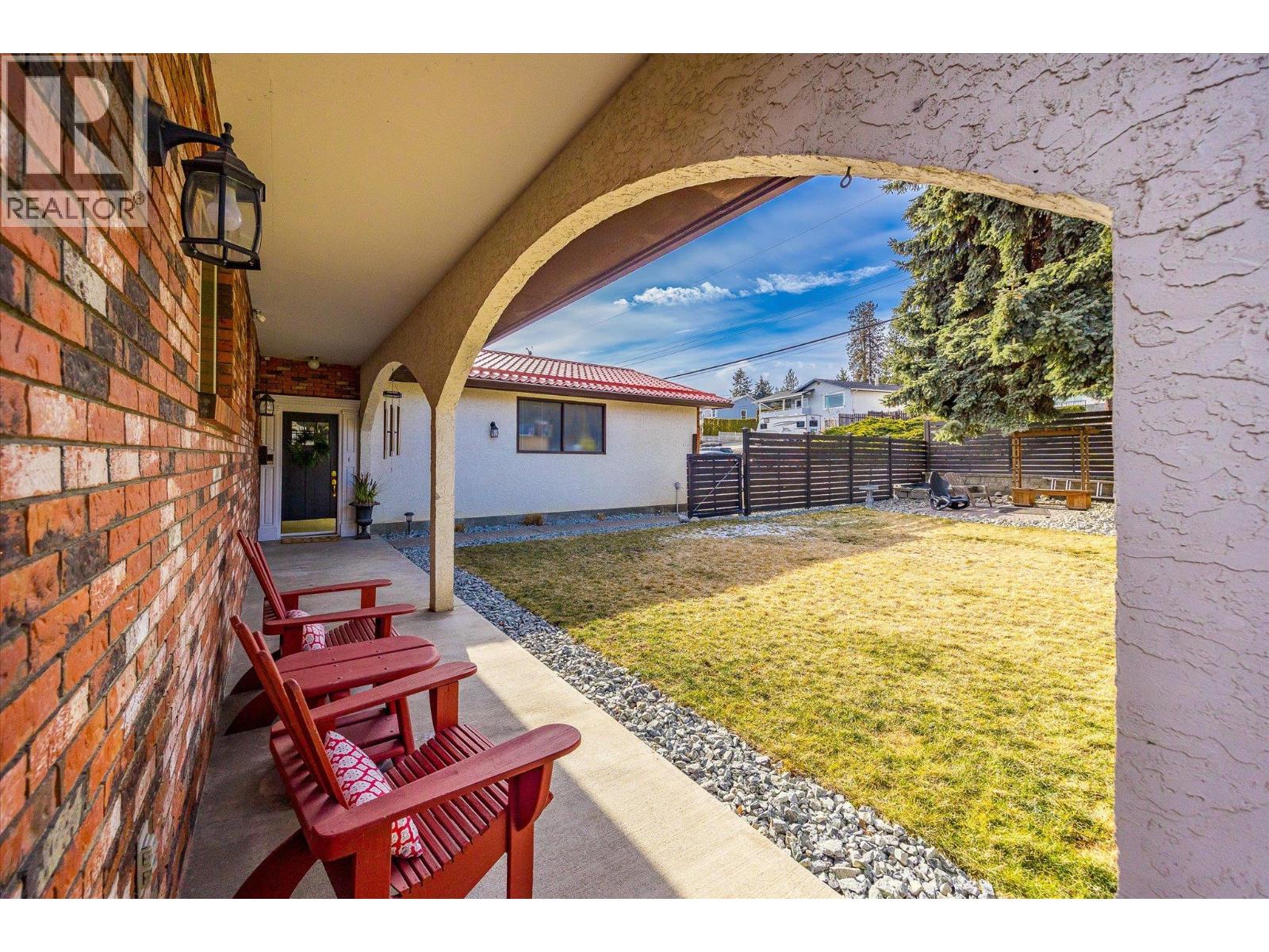 3307 McGinnis Road, West Kelowna