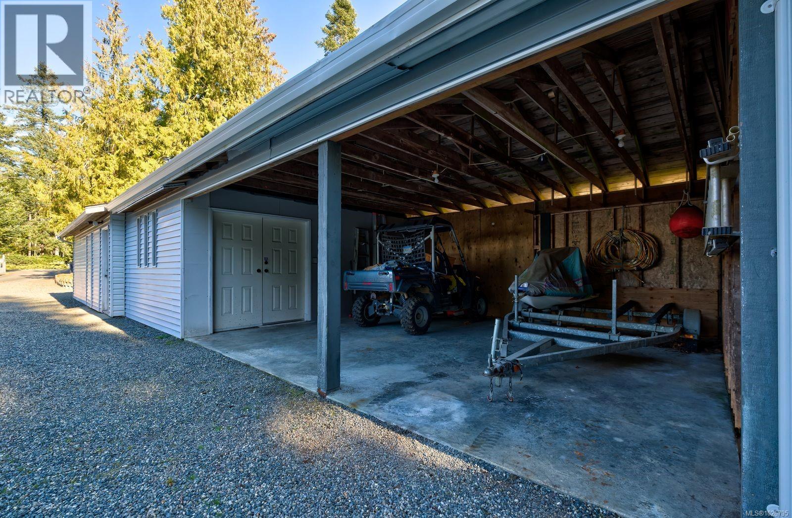 7079 BLACKJACK DR - 35