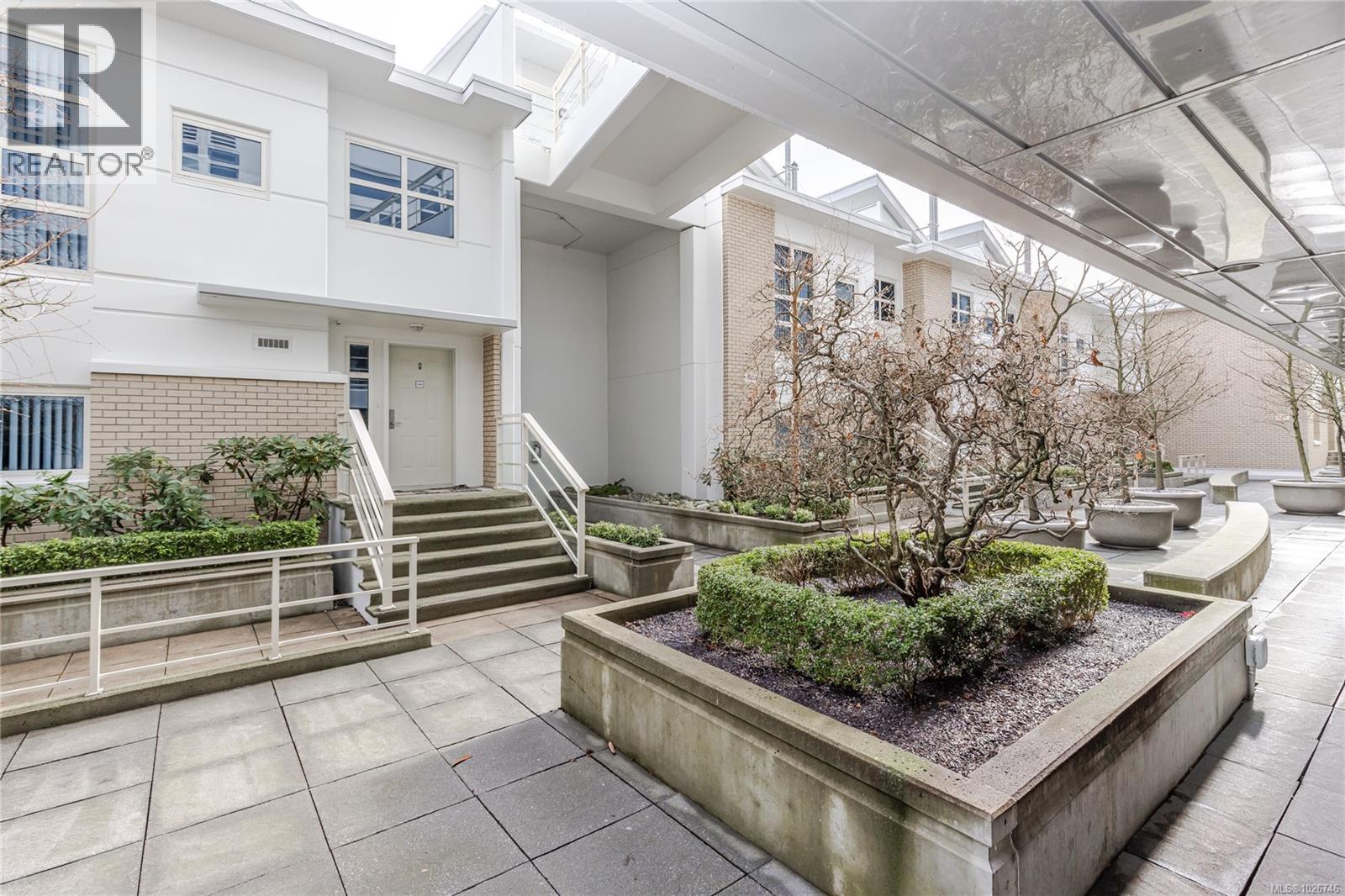 #CY04 38 FRONT ST - 30