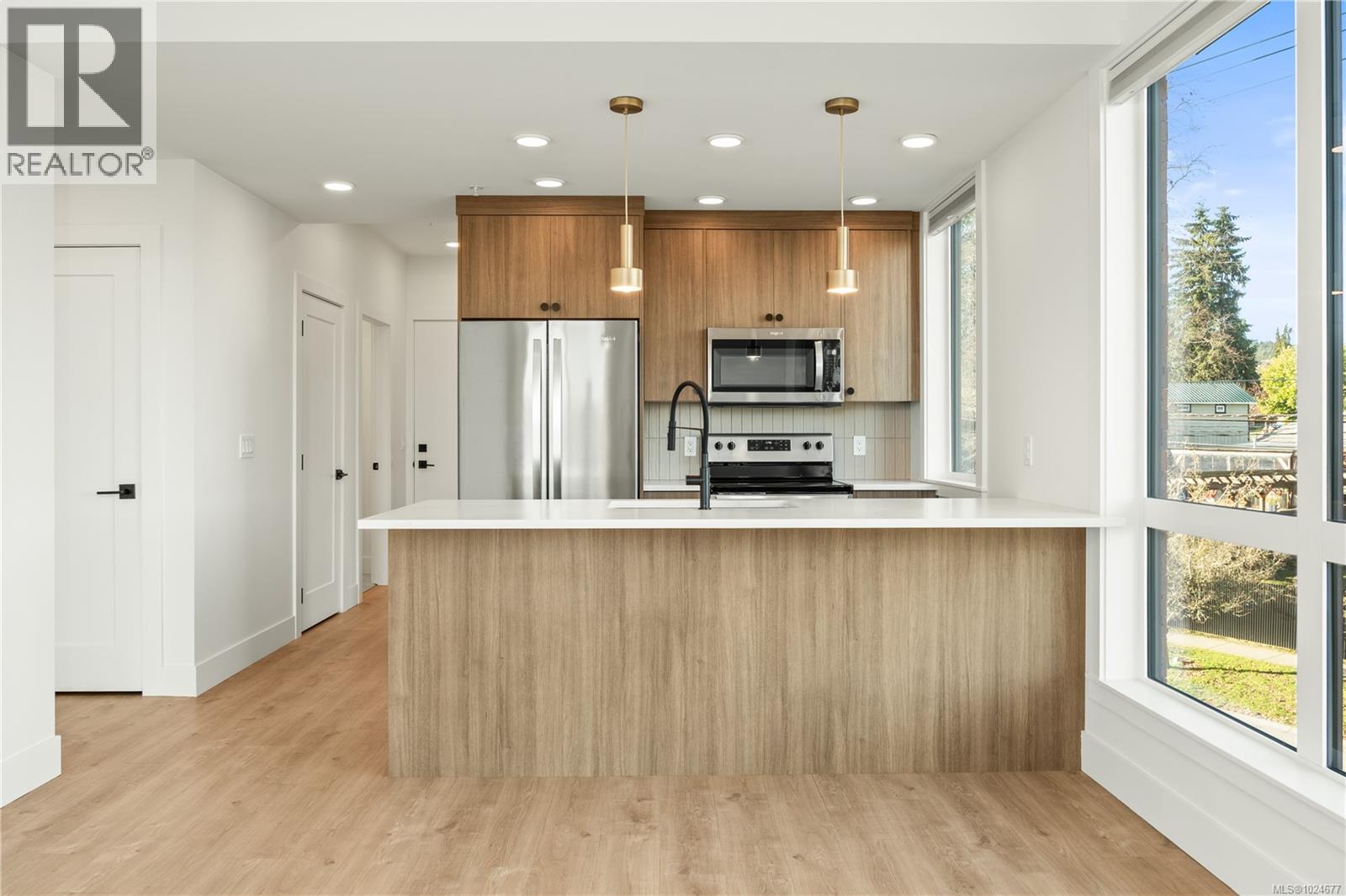 #301 201 DOGWOOD DR - 23