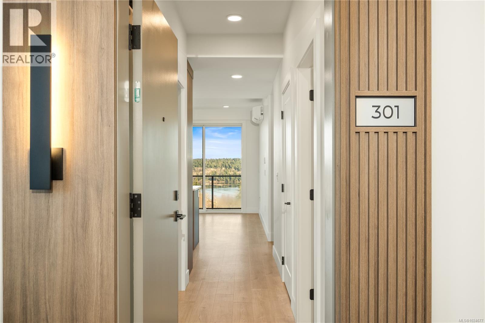 #301 201 DOGWOOD DR - 8