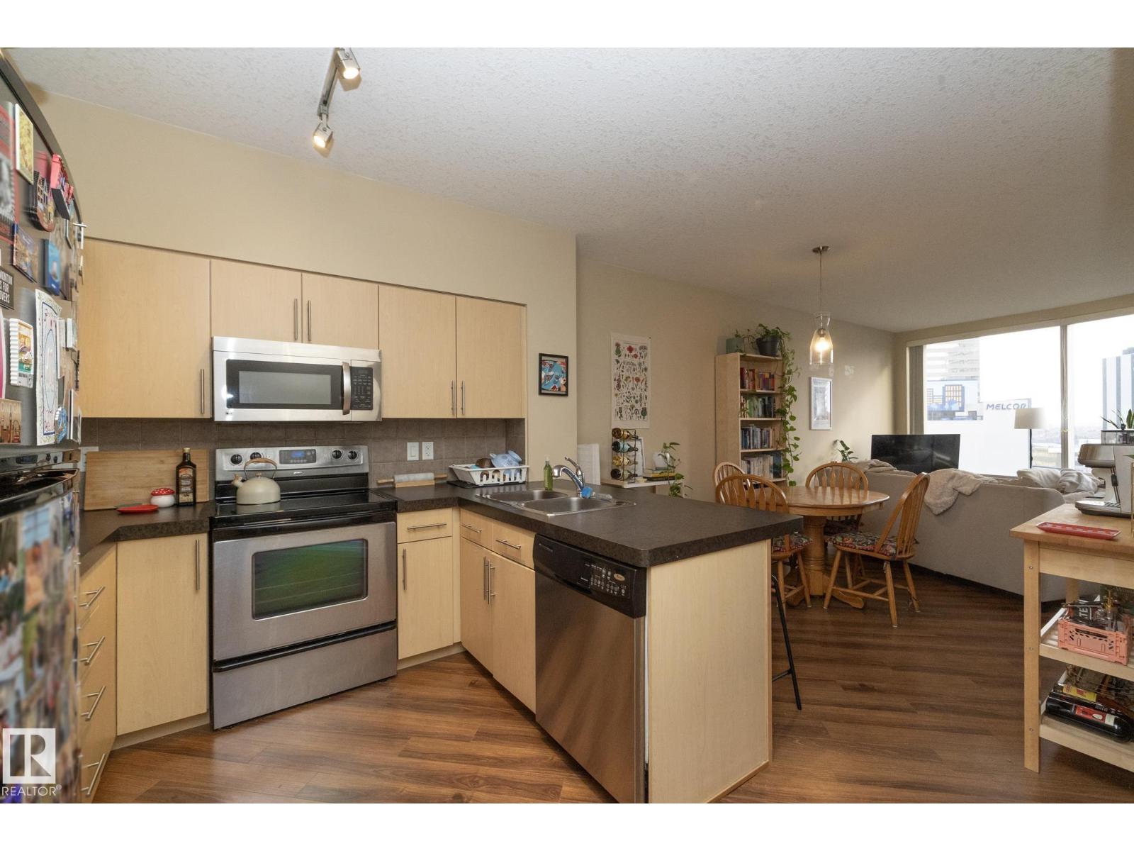#1004 10136 104 ST NW - 10