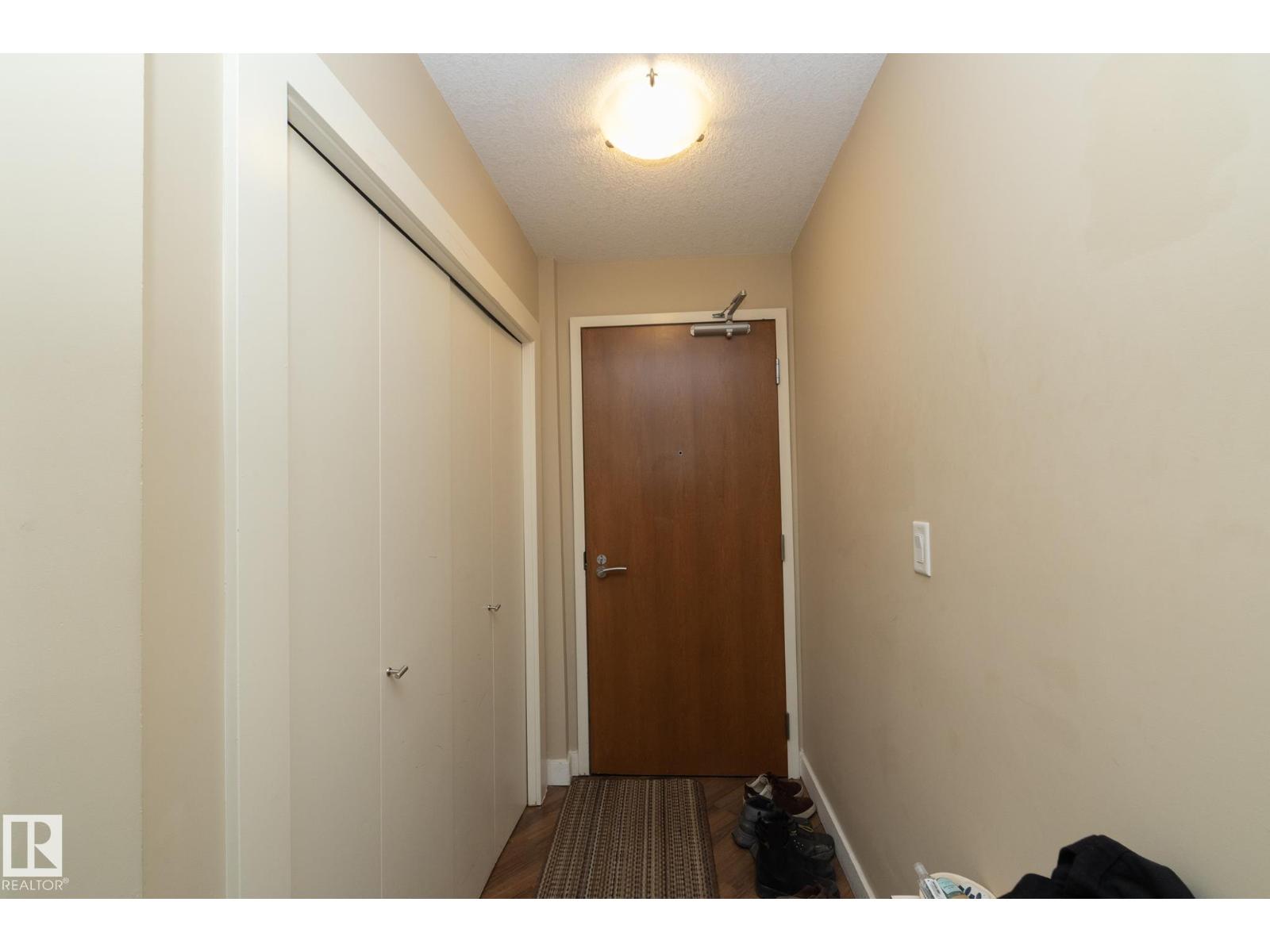 #1004 10136 104 ST NW - 3