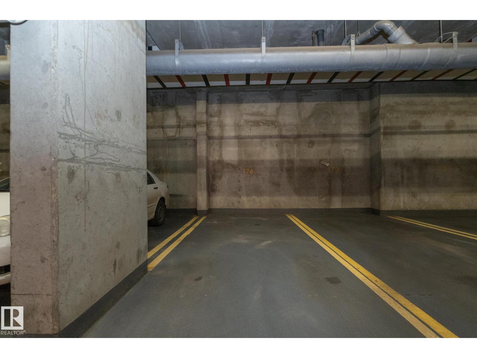 #1004 10136 104 ST NW - 42