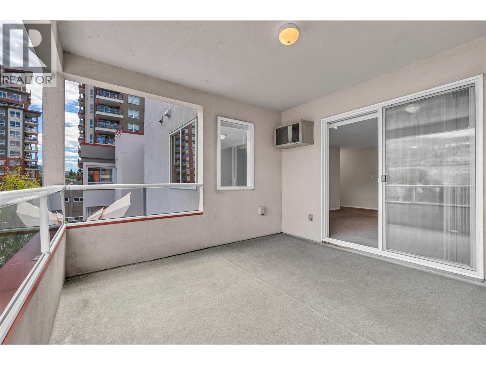 306 3310 Skaha Lake Road, Penticton