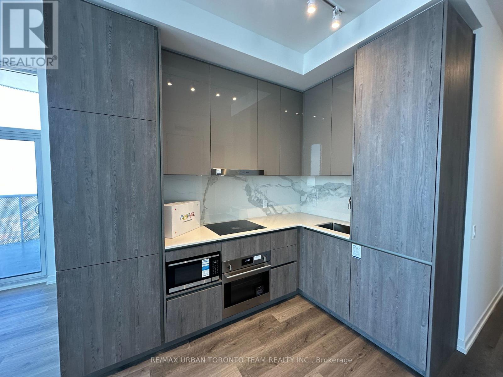 8 Interchange Unit PH102 photo 4