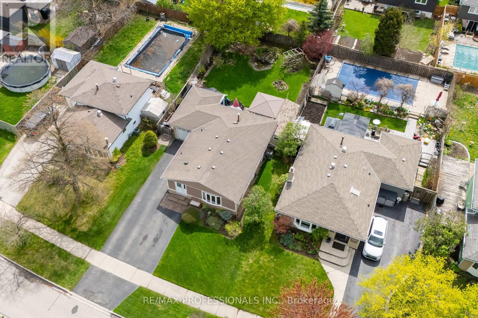 868 GOVERNORS COURT - Photo 2 of 36, Milton (DP Dorset Park), Ontario