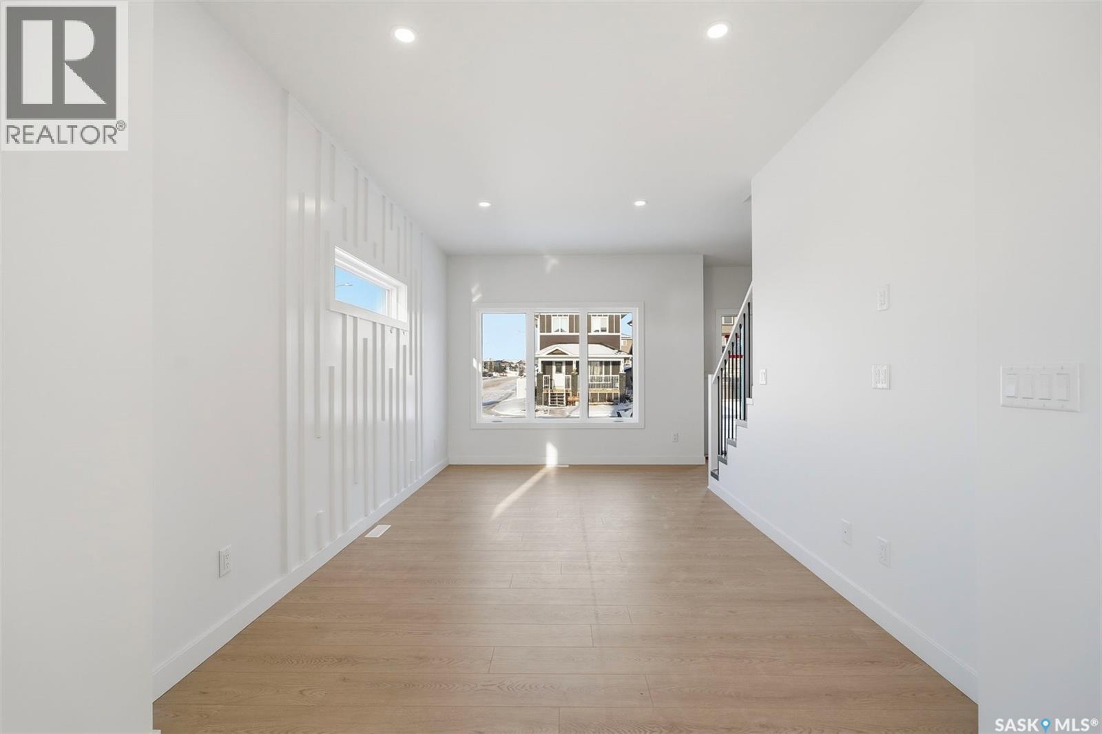 1412 Besnard DRIVE - Photo 4 of 25, Martensville, Saskatchewan