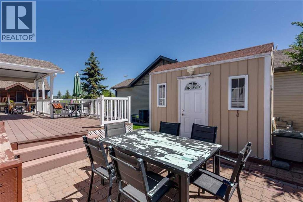 25054 South Pine Lake Road, Rural Red Deer County